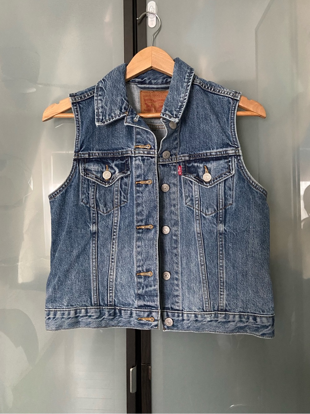 Vintage Levi’s trucker vest S